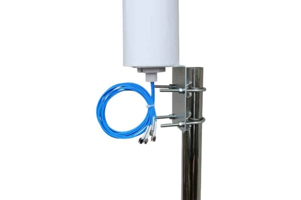 524WiFi™ 4G LTE/5G External Omnidirectional Antenna, 4x4 MIMO, 617-6000 MHz, 4x SMA Male, 3 m — product photograph